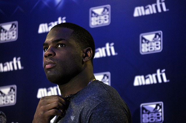 程显得更加 程显得更加